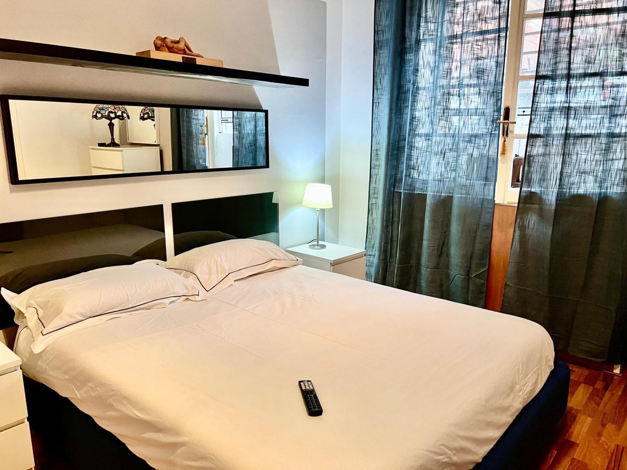 Apartment Lovely Art 2 Bedroom Flat Next To Metro Station Lodi Rom